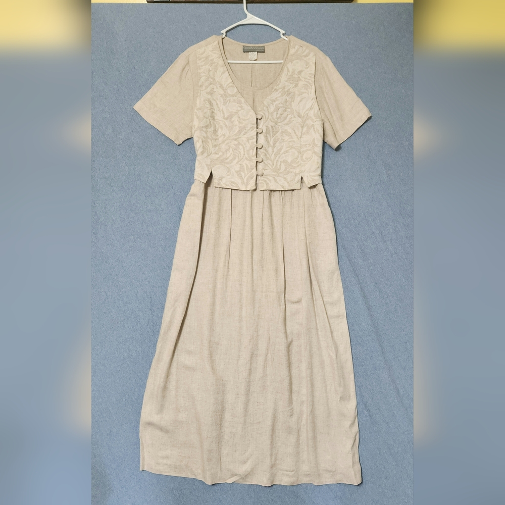 Carol Anderson California beige linen maxi dress with vest. Size 14